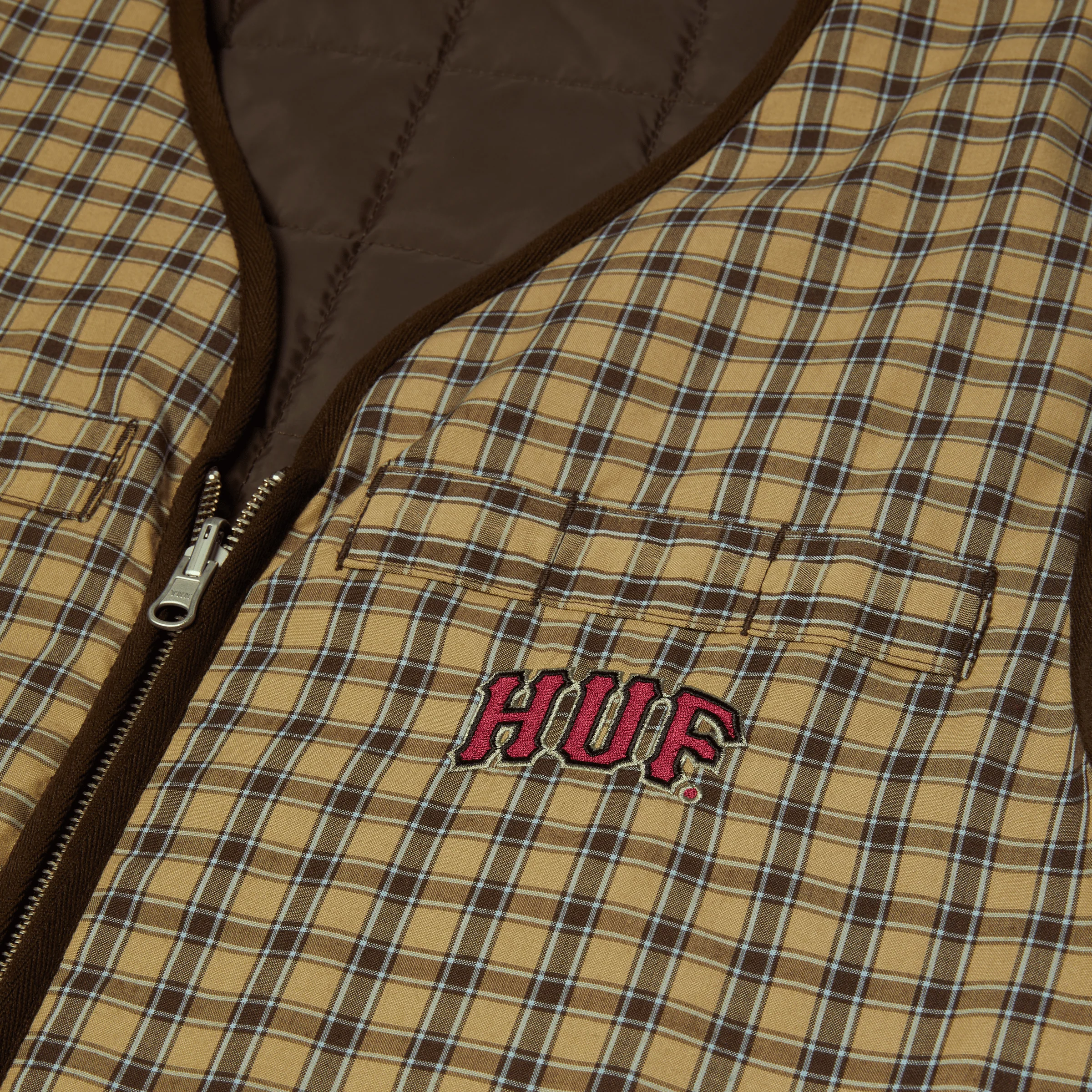 Poynter Reversible Vest - Image 15